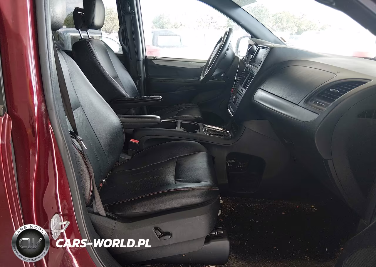 2018 Dodge Grand Caravan Gt VIN:2C4RDGEG6JR189478 - 5