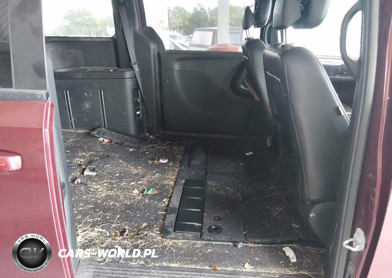 2018 Dodge Grand Caravan Gt VIN:2C4RDGEG6JR189478 - 8