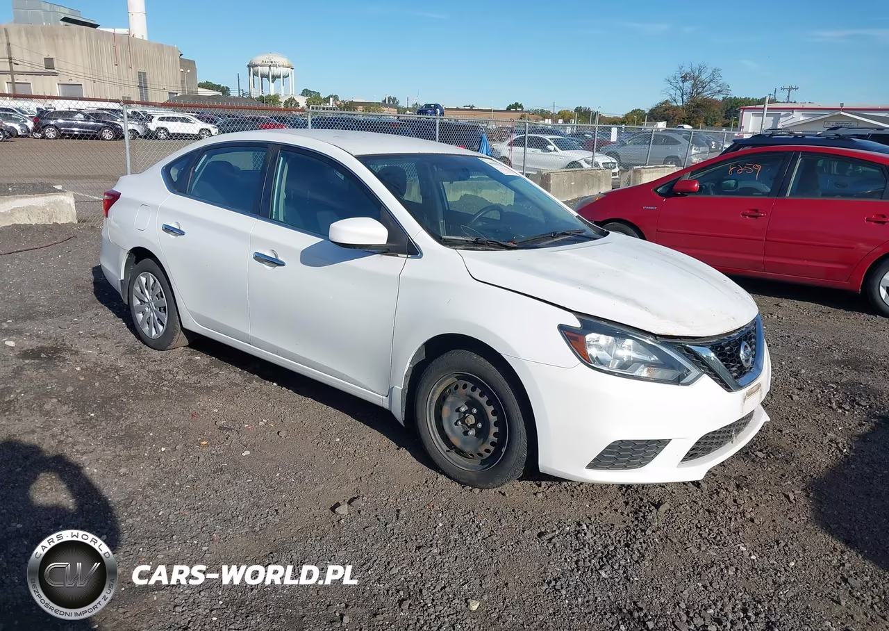 2017 Nissan Sentra S – zdjęcie 1 z 11