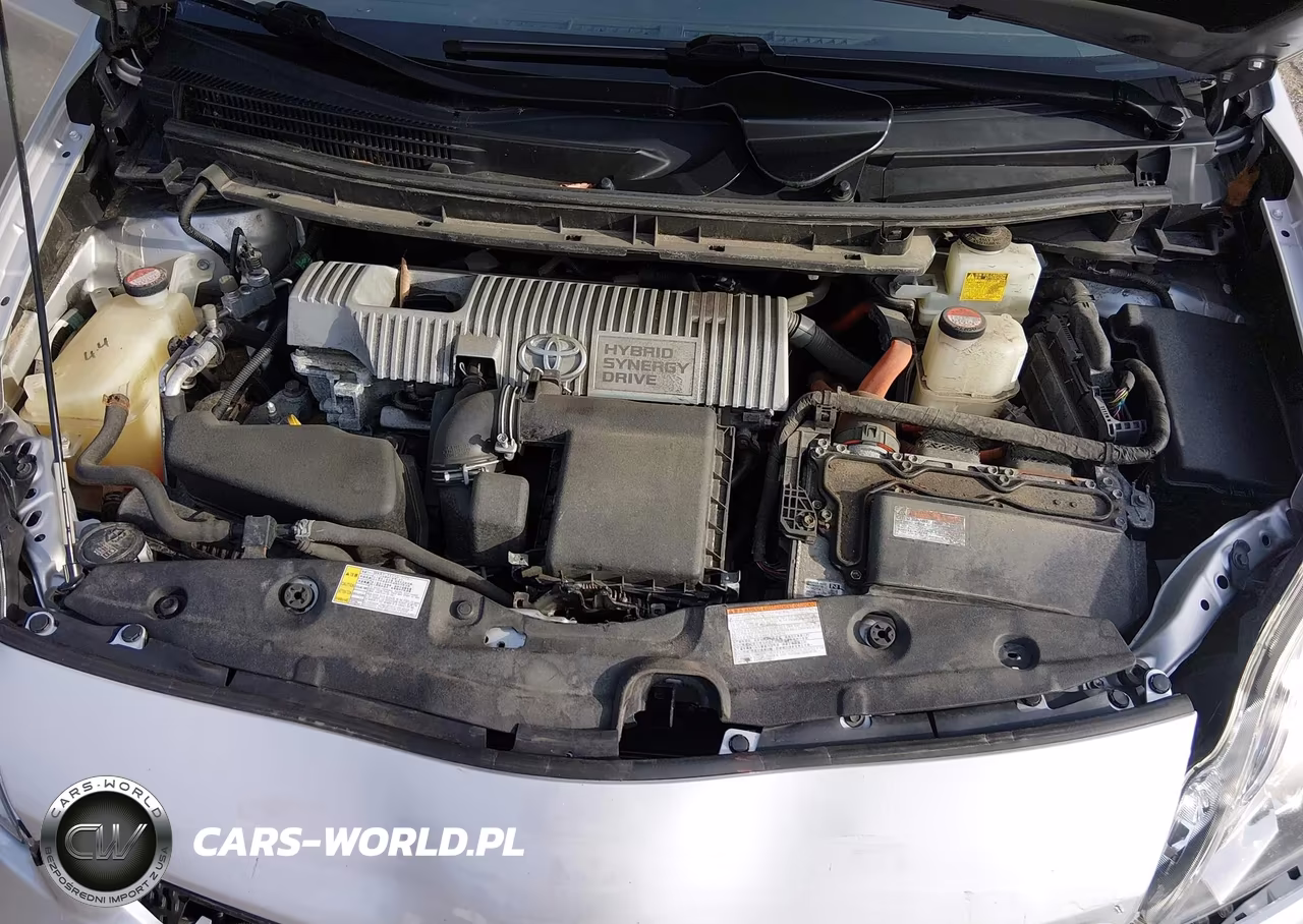 2015 Toyota Prius Two VIN:JTDKN3DU7F0462699 - 10