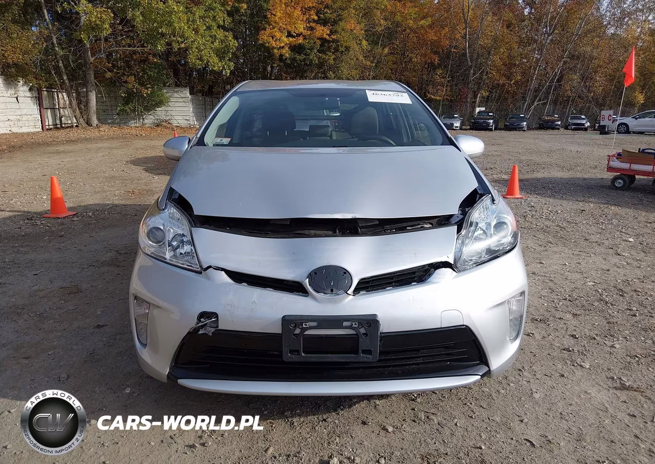 2015 Toyota Prius Two VIN:JTDKN3DU7F0462699 - 12