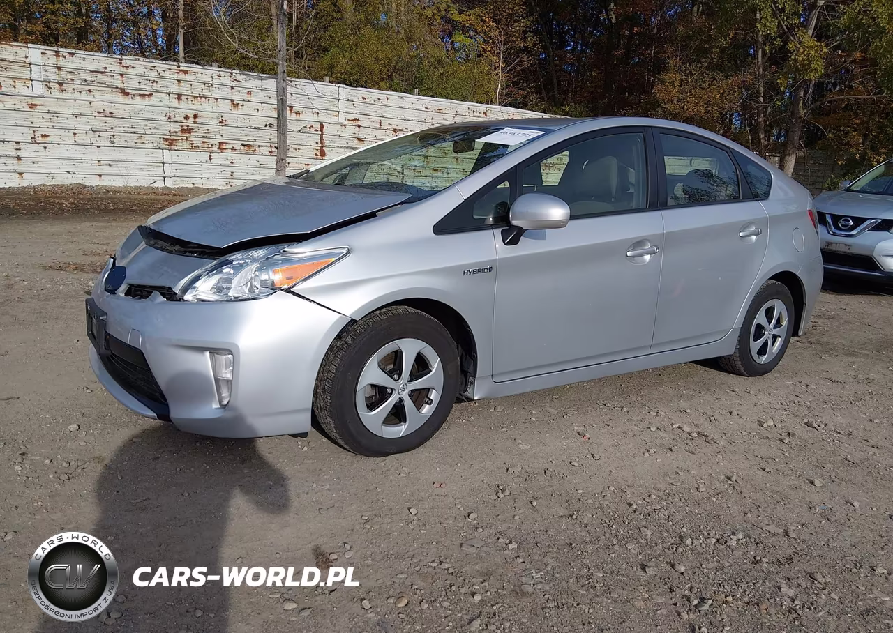 2015 Toyota Prius Two VIN:JTDKN3DU7F0462699 - 2