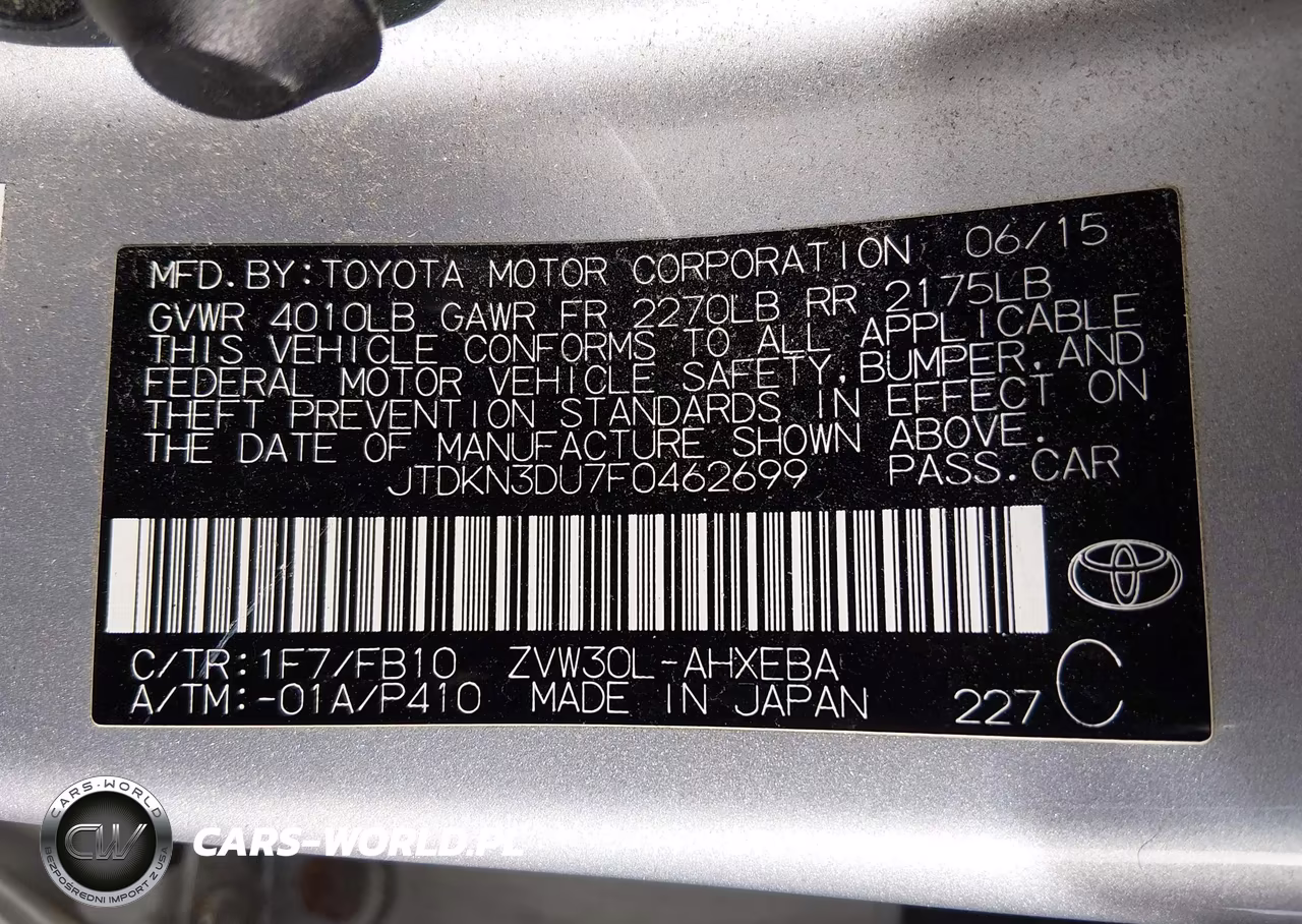 2015 Toyota Prius Two VIN:JTDKN3DU7F0462699 - 9