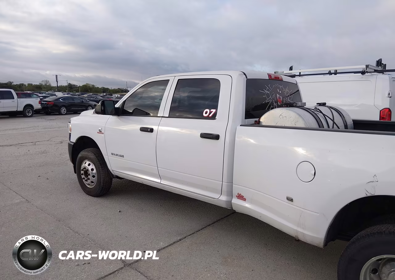 2021 Ram 3500 Tradesman 4X4 8' Box VIN:3C63RRGL2MG672545 - 13