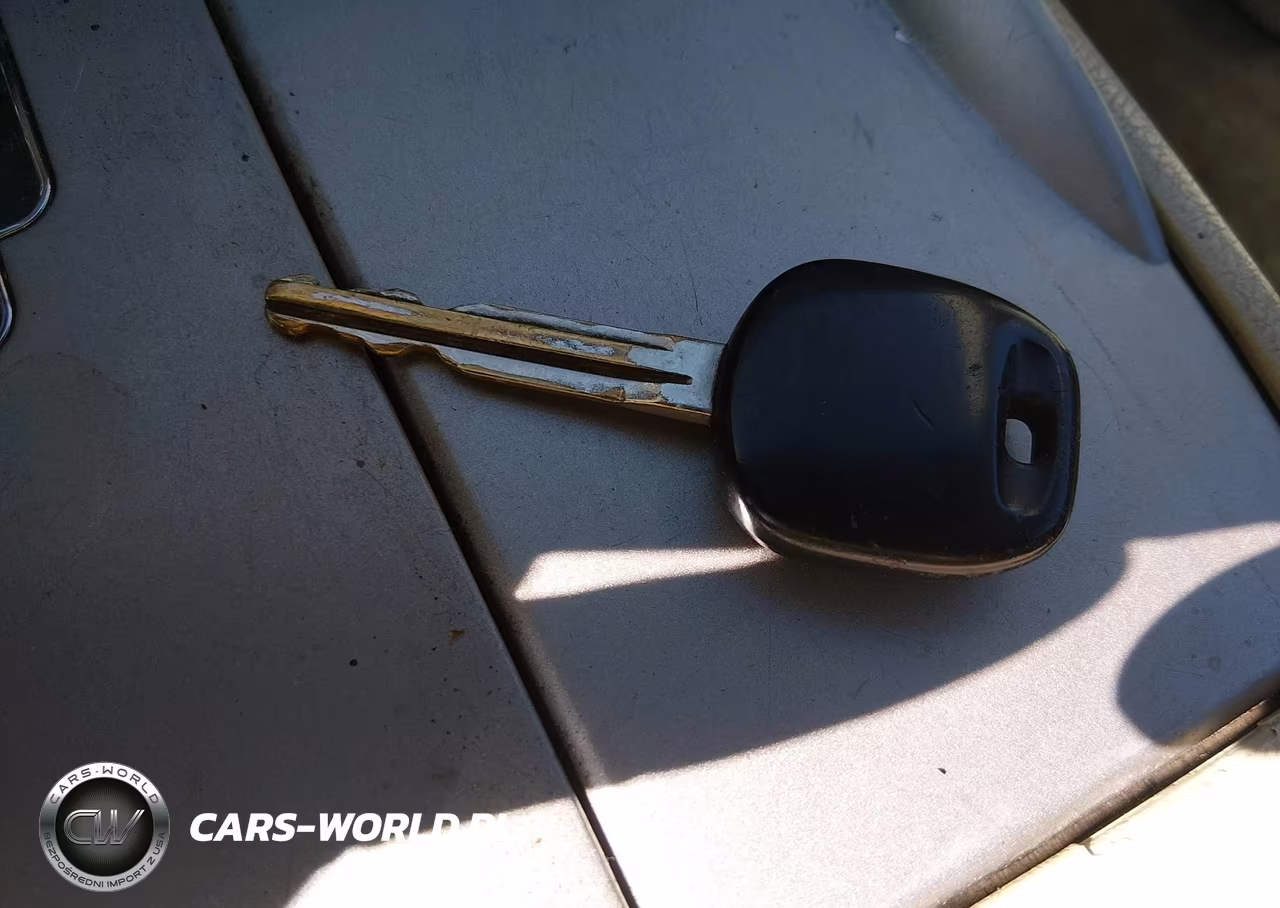 2010 Toyota Camry Le VIN:4T4BF3EKXAR030699 - 11