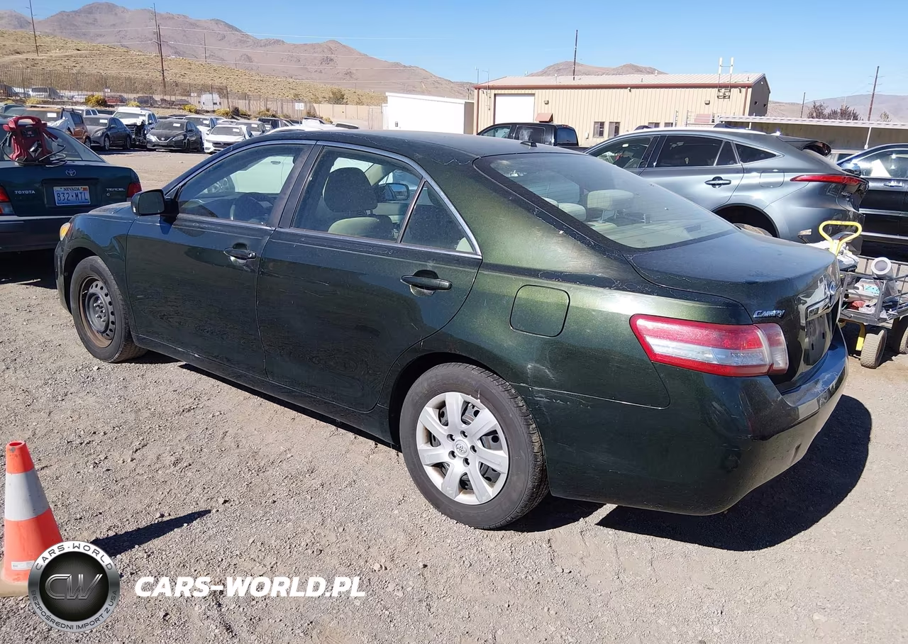 2010 Toyota Camry Le VIN:4T4BF3EKXAR030699 - 3