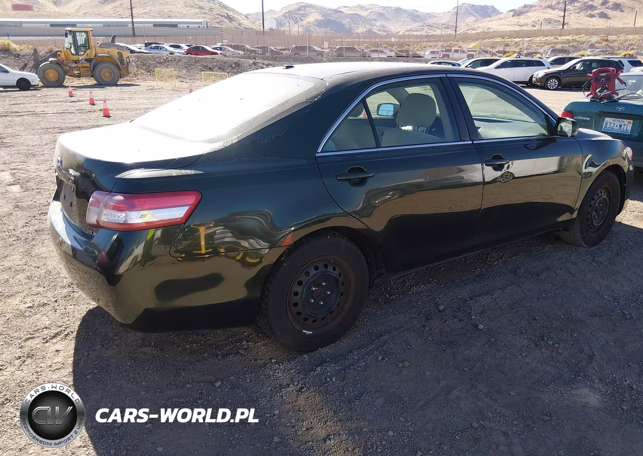 2010 Toyota Camry Le VIN:4T4BF3EKXAR030699 - 4