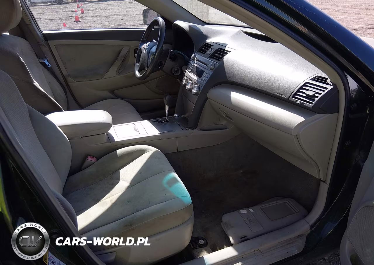 2010 Toyota Camry Le VIN:4T4BF3EKXAR030699 - 5