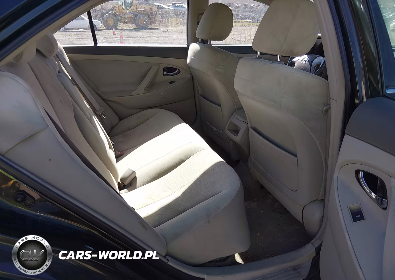 2010 Toyota Camry Le VIN:4T4BF3EKXAR030699 - 8