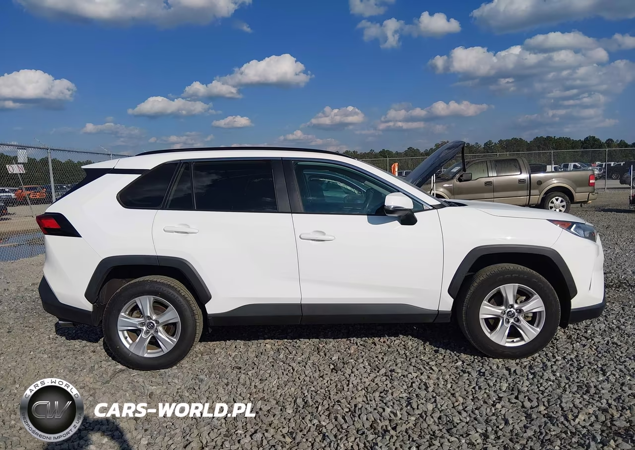 2020 Toyota Rav4 Xle VIN:2T3W1RFV2LC043321 - 13