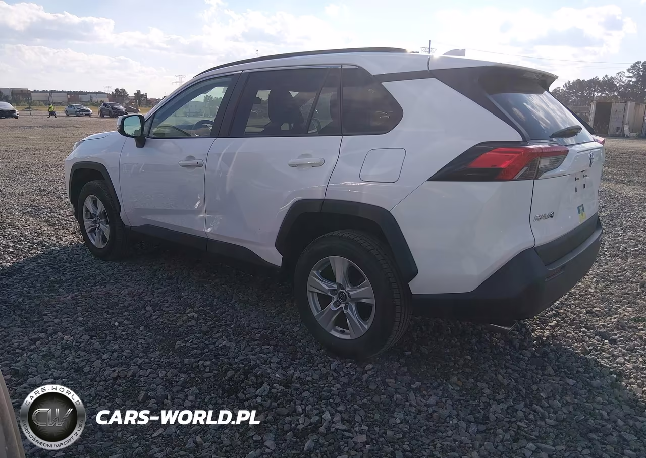 2020 Toyota Rav4 Xle VIN:2T3W1RFV2LC043321 - 3