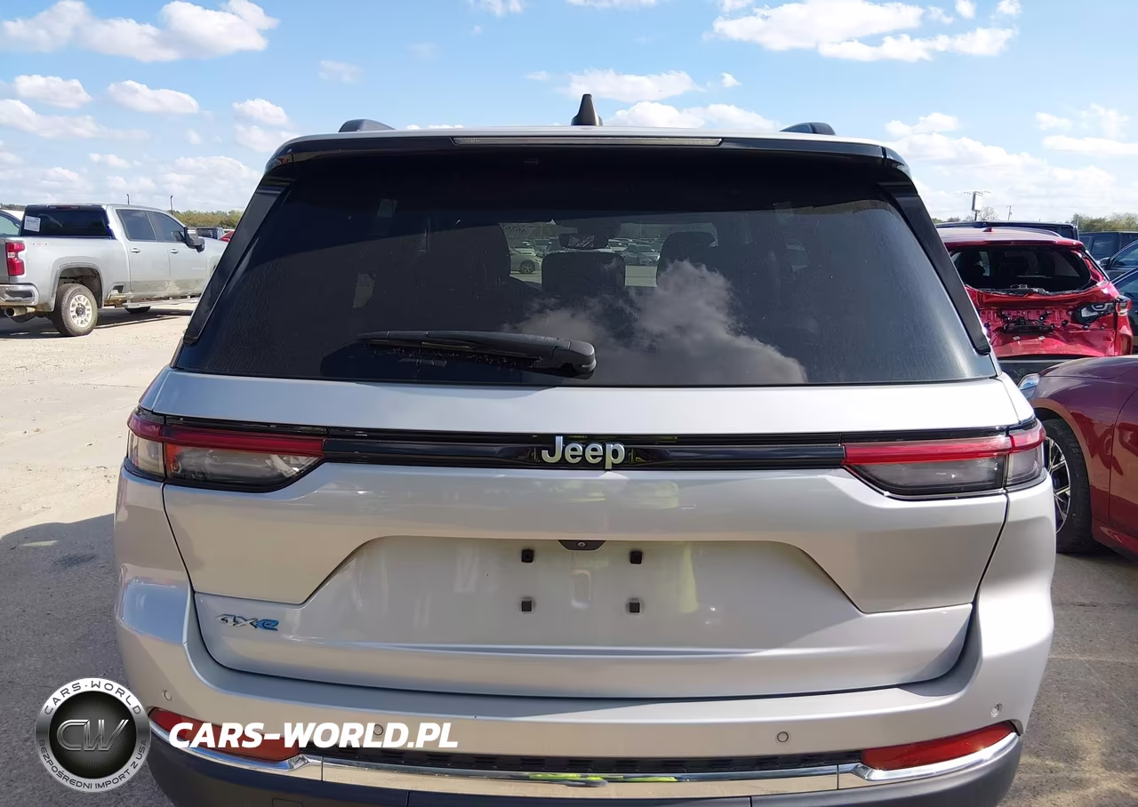 2024 Jeep Grand Cherokee 4Xe VIN:1C4RJYB65RC116472 - 16