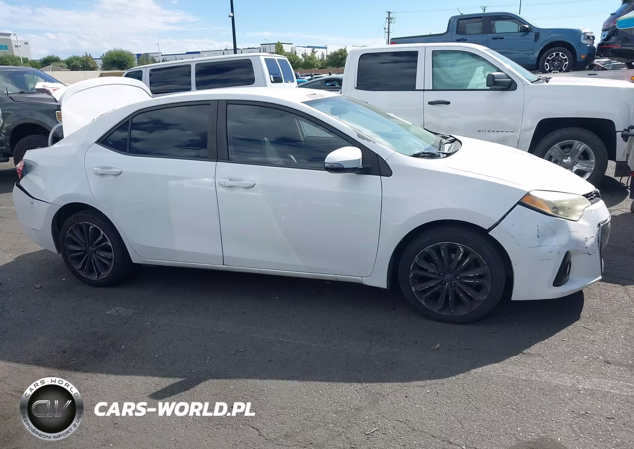 2015 Toyota Corolla S Plus VIN:5YFBURHE0FP365150 - 13