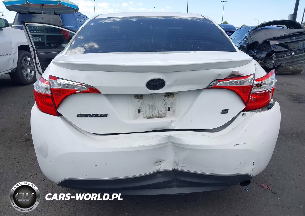 2015 Toyota Corolla S Plus VIN:5YFBURHE0FP365150 - 6