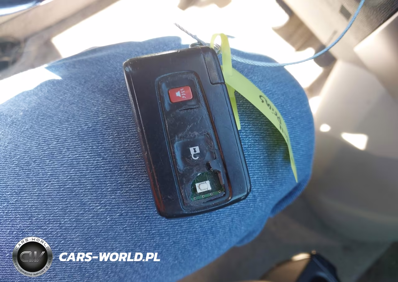 2008 Toyota Prius VIN:JTDKB20U183427957 - 11