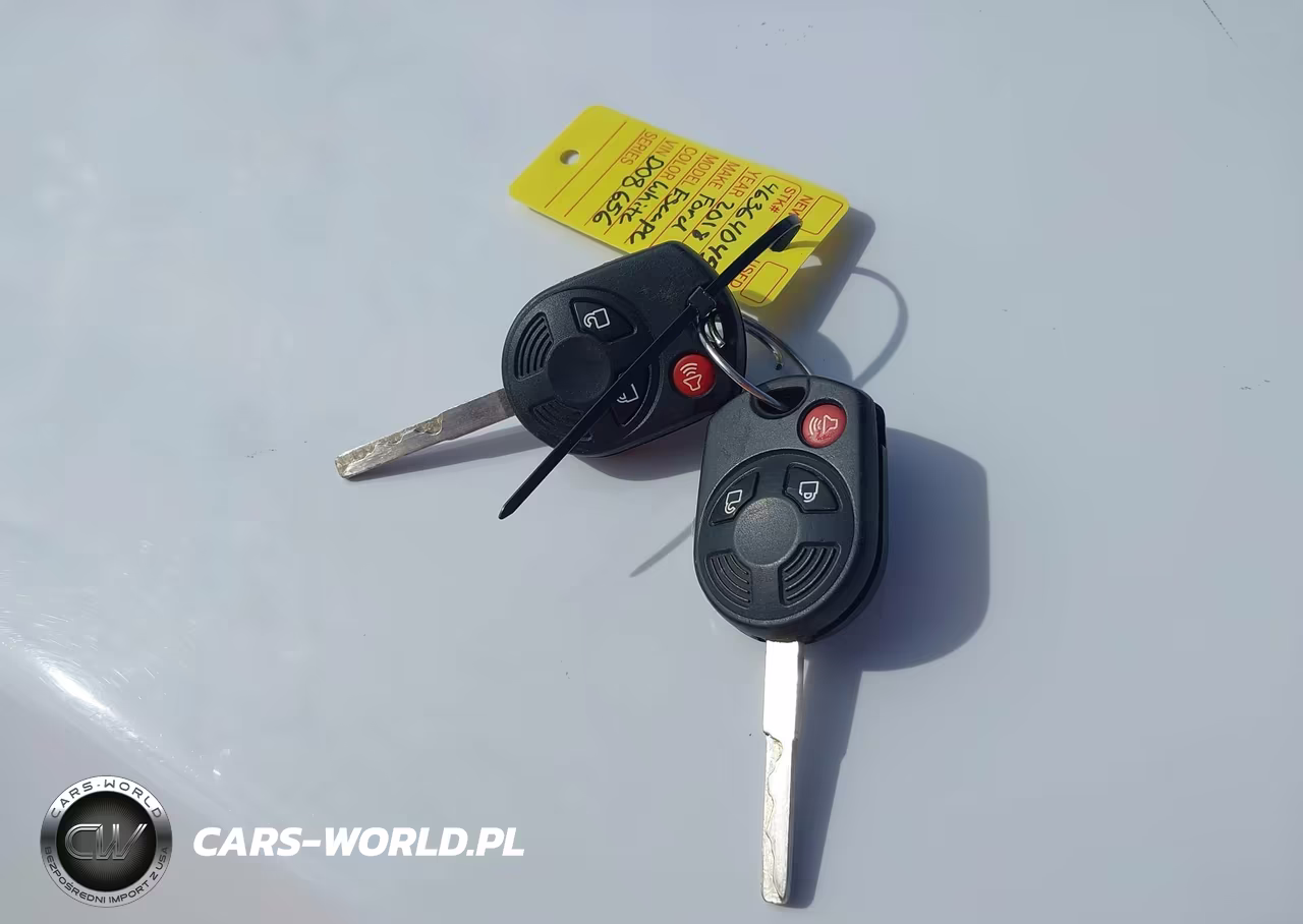 2018 Ford Escape Se VIN:1FMCU9GD5JUD08656 - 11
