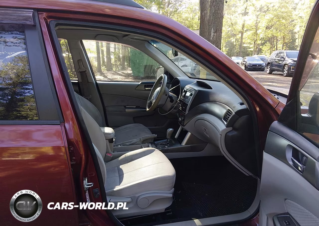 2013 Subaru Forester 2.5X Premium VIN:JF2SHADC9DH441193 - 5