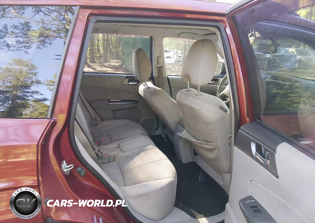 2013 Subaru Forester 2.5X Premium VIN:JF2SHADC9DH441193 - 8