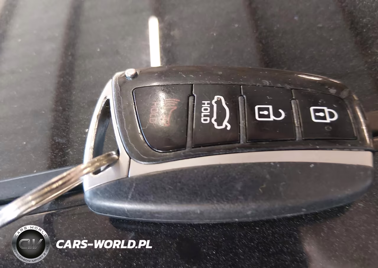 HYUNDAI GENESIS 3. VIN:KMHGN4JE5FU097999 - 11