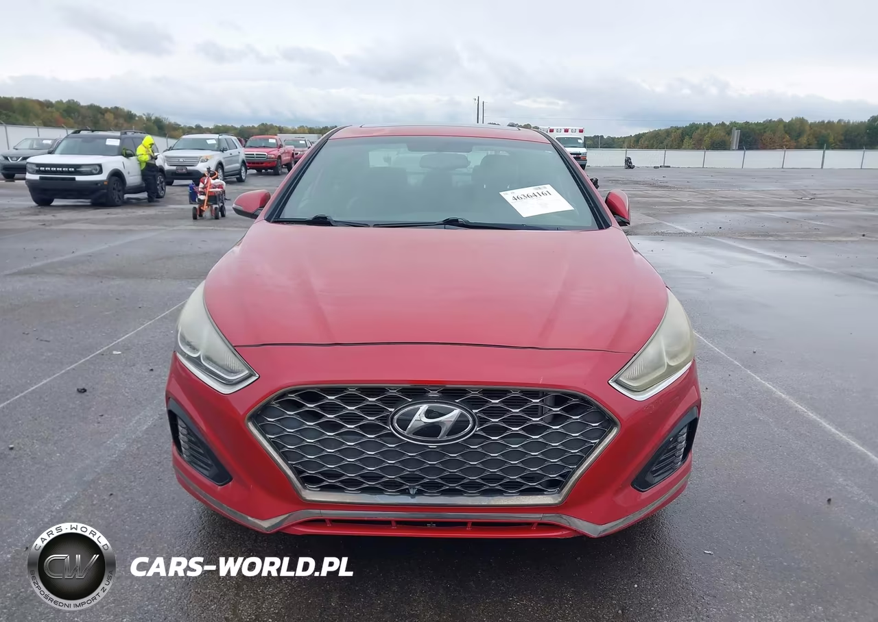2018 Hyundai Sonata Sport VIN:5NPE34AF4JH633452 - 12
