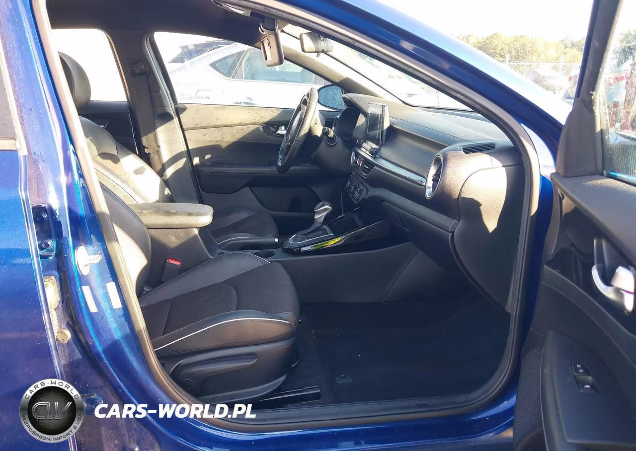 2020 Kia Forte Gt-Line VIN:3KPF34AD4LE153776 - 5