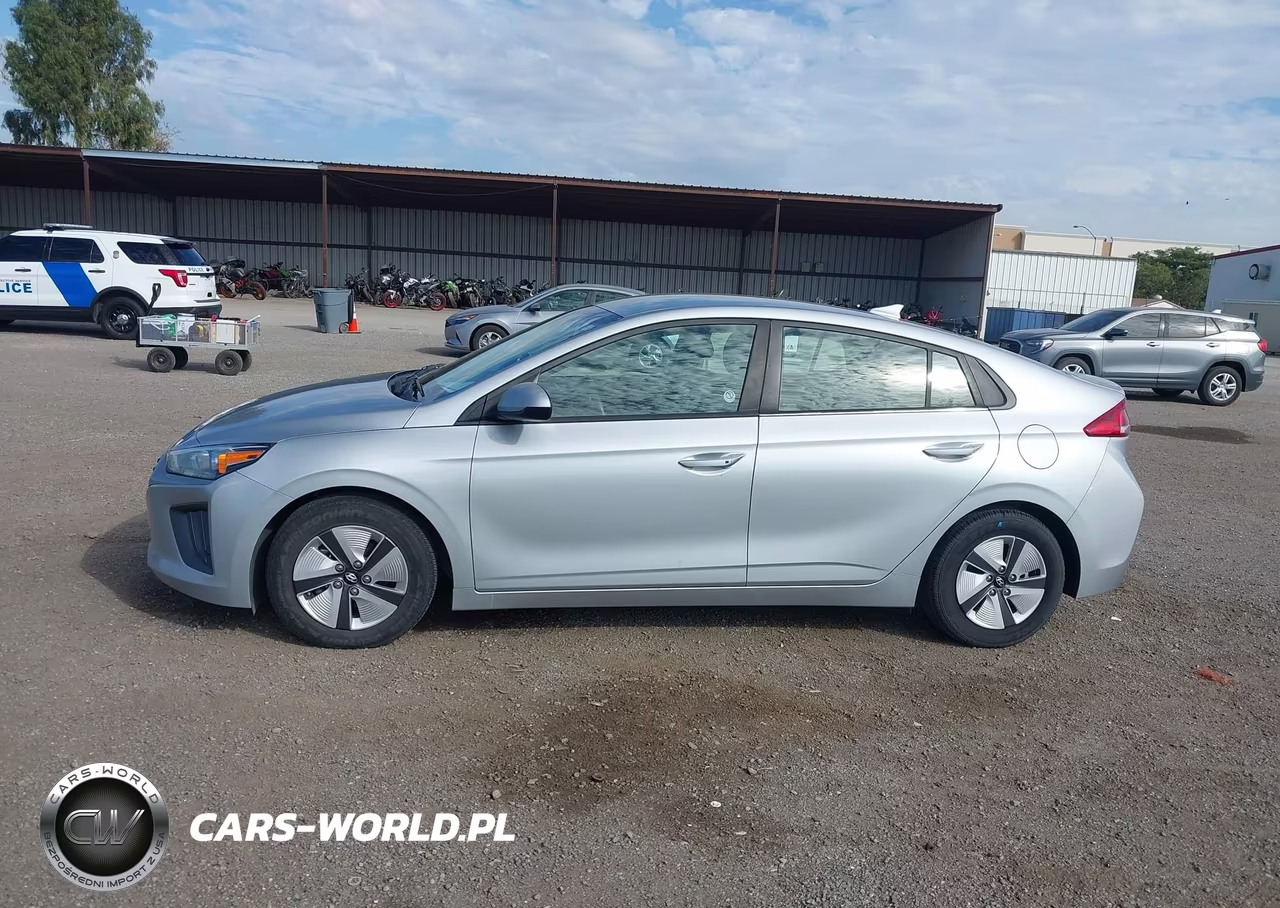 2021 Hyundai Ioniq Hybrid Blue VIN:KMHC65LC5MU247474 - 20