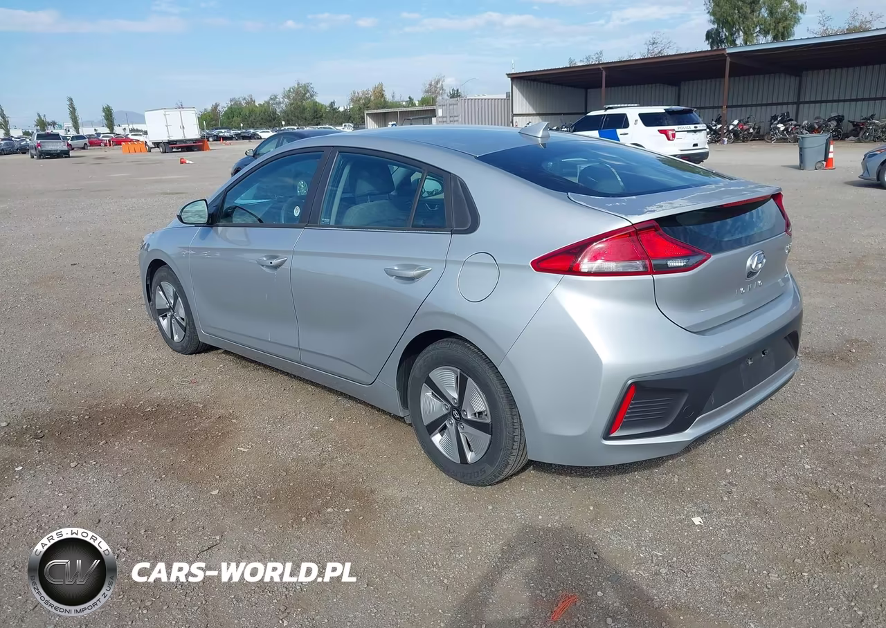 2021 Hyundai Ioniq Hybrid Blue VIN:KMHC65LC5MU247474 - 3