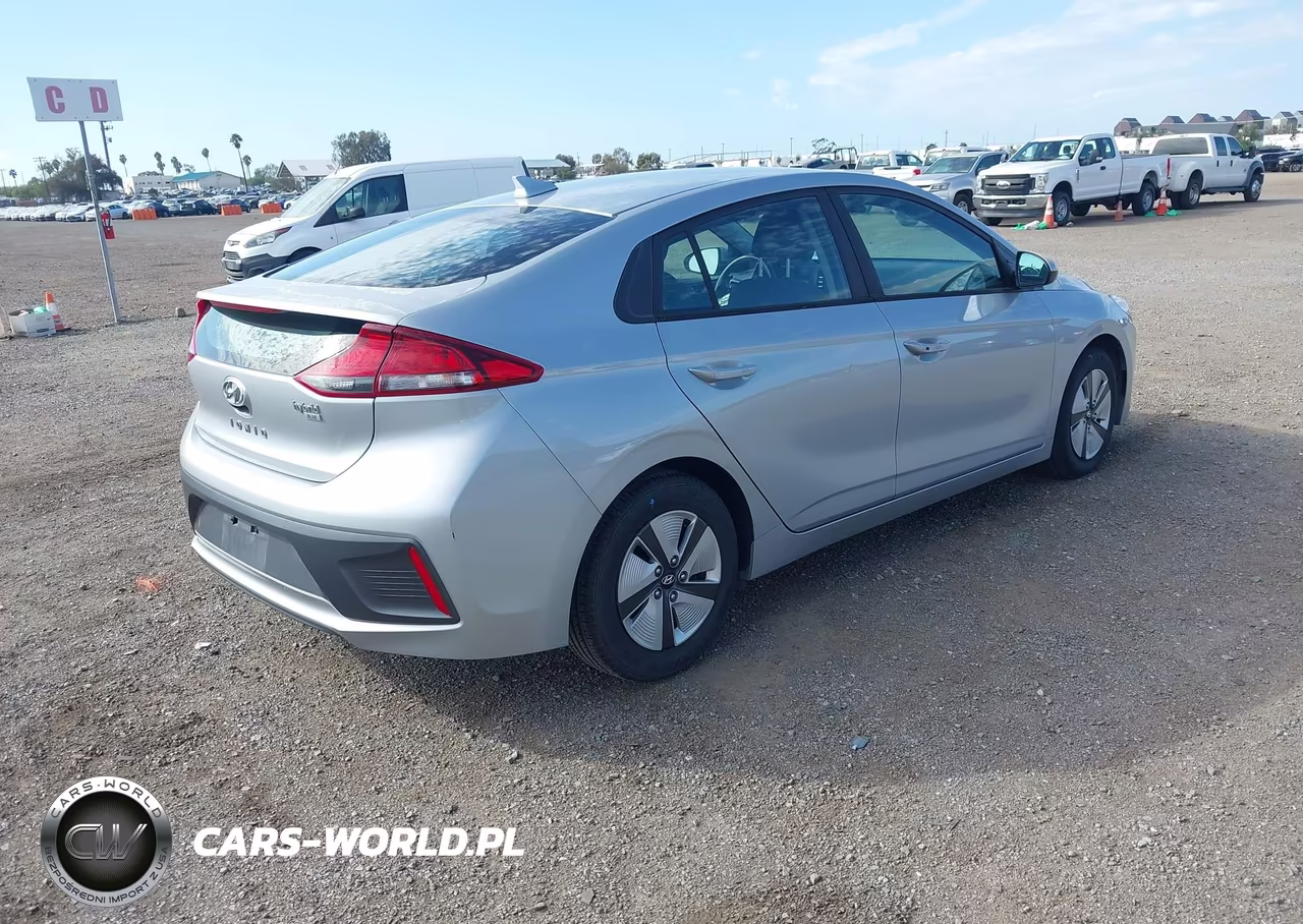 2021 Hyundai Ioniq Hybrid Blue VIN:KMHC65LC5MU247474 - 4
