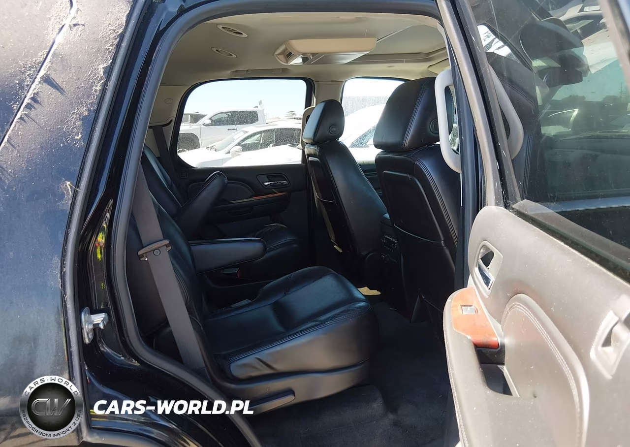 2007 Cadillac Escalade Standard VIN:1GYFK63807R228900 - 8