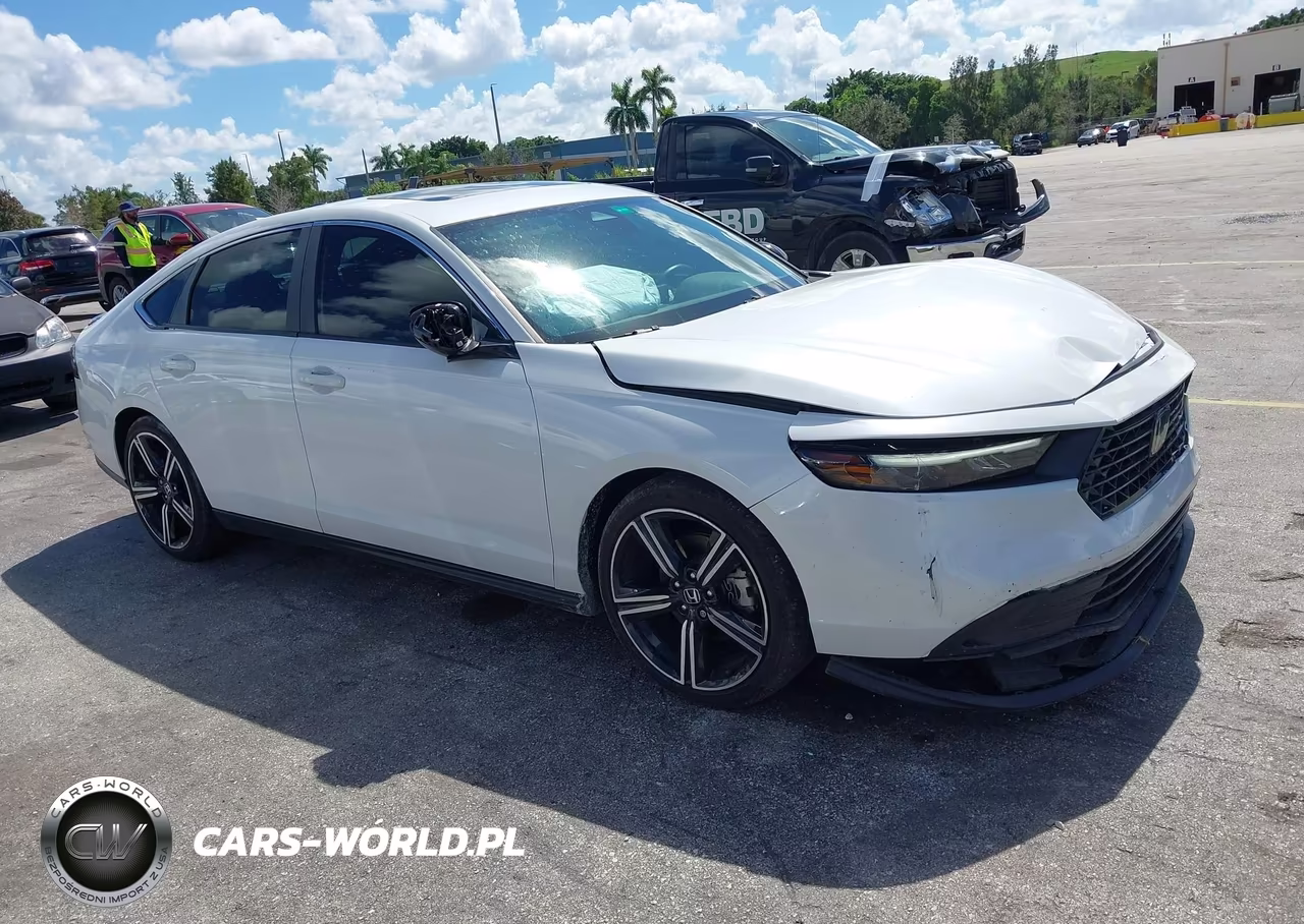 2024 Honda Accord Hybrid Sport VIN:1HGCY2F52RA004662 - 17
