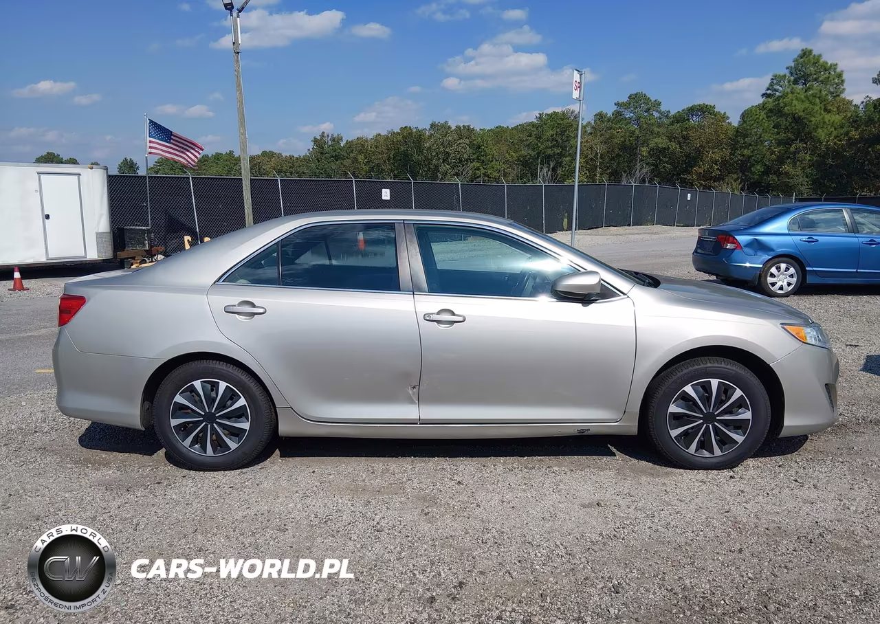 2014 Toyota Camry L VIN:4T1BF1FK6EU818575 - 13