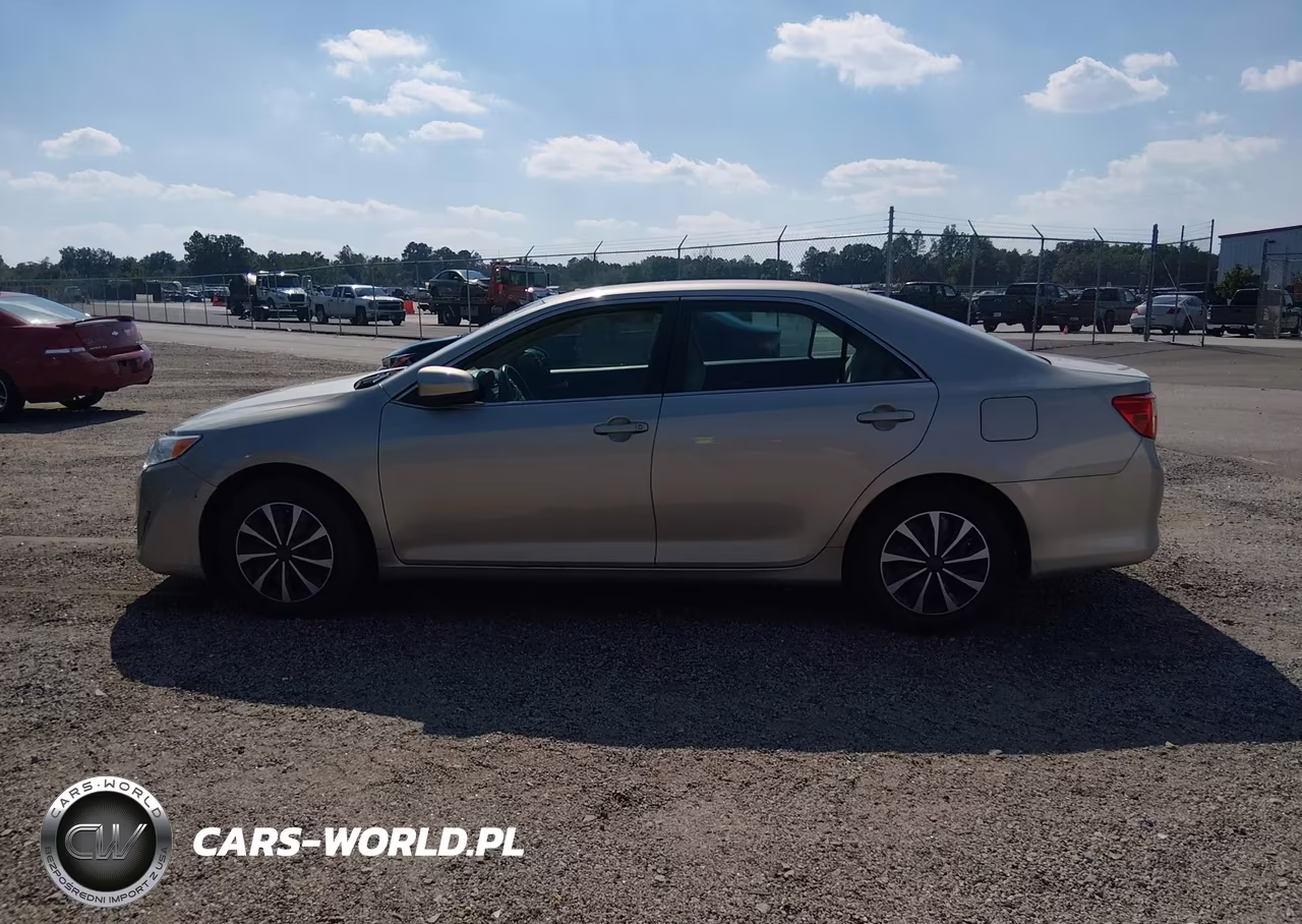 2014 Toyota Camry L VIN:4T1BF1FK6EU818575 - 14