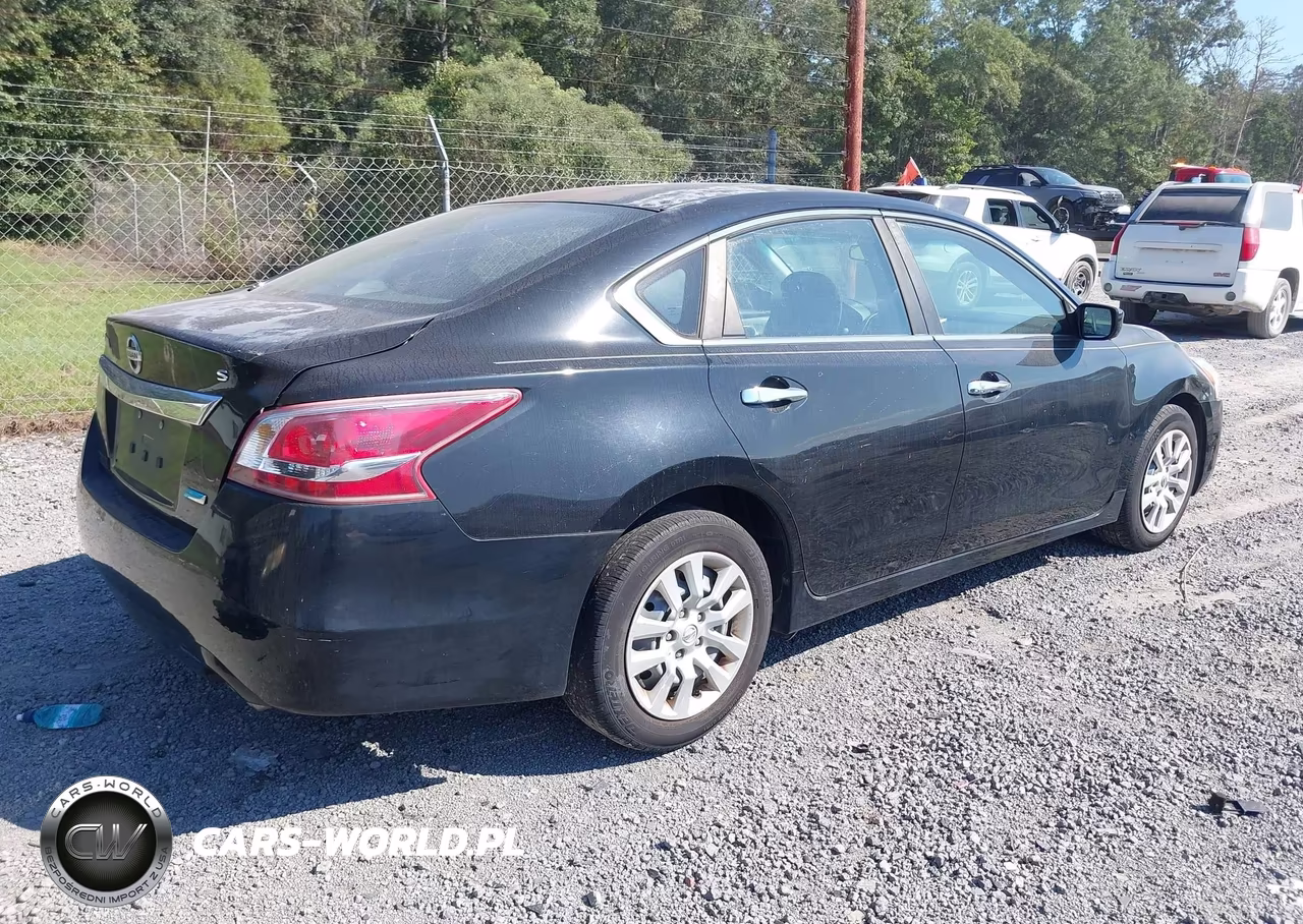 2013 Nissan Altima 2.5 S VIN:1N4AL3AP1DN411334 - 4