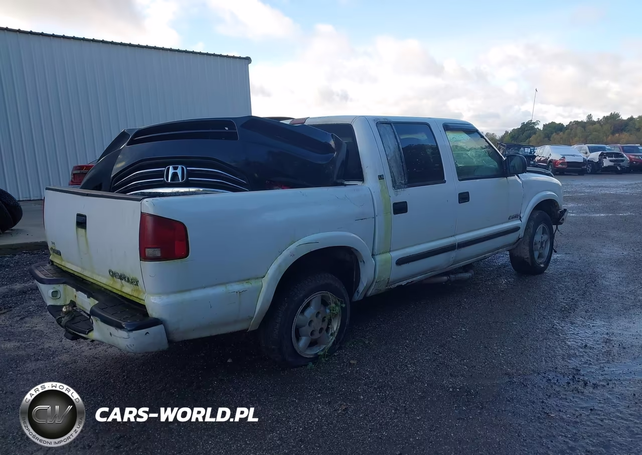 2003 Chevrolet S-10 Ls VIN:1GCDT13X23K141037 - 4