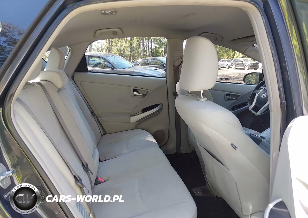 2012 Toyota Prius Three VIN:JTDKN3DU4C1545691 - 8