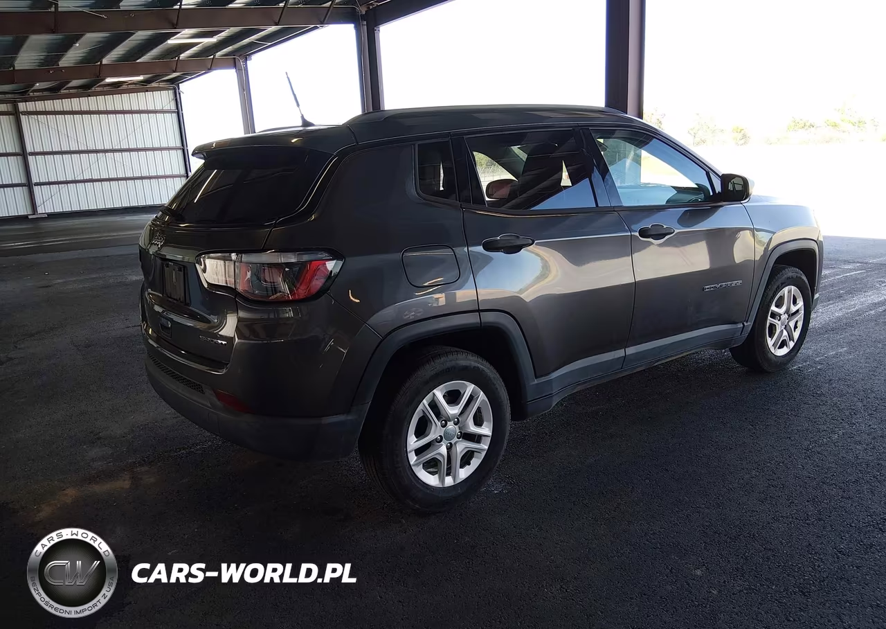 2018 Jeep Compass Sport Fwd VIN:3C4NJCAB0JT182243 - 4