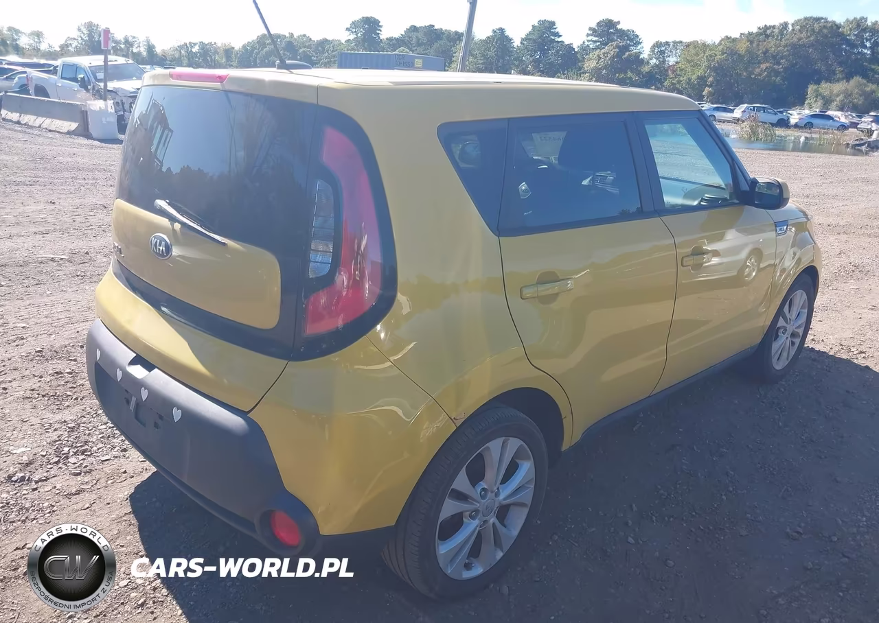 2015 Kia Soul + VIN:KNDJP3A55F7139598 - 4