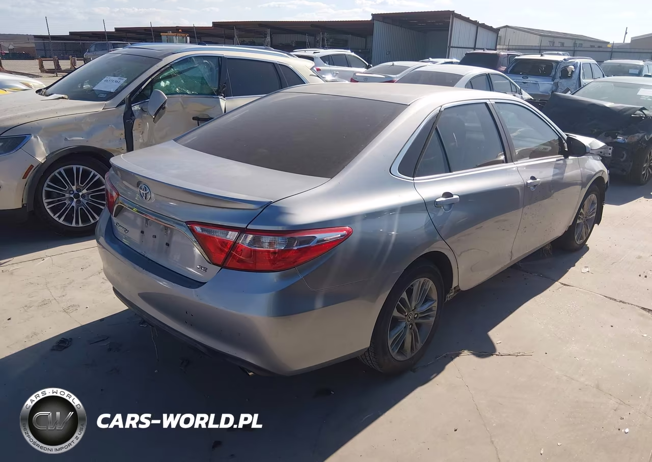 2015 Toyota Camry Se VIN:4T1BF1FK2FU912020 - 4