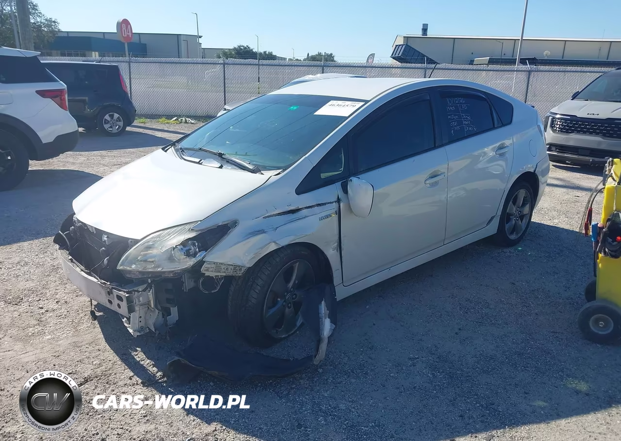 2015 Toyota Prius Persona Series Special Edition VIN:JTDKN3DU4F0410821 - 2