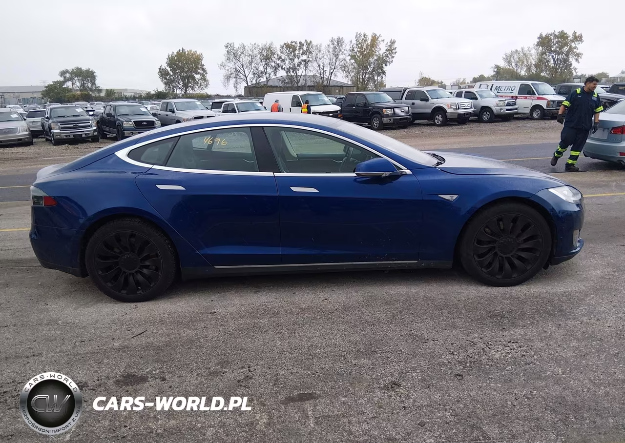 2015 Tesla Model S 60-70-85 VIN:5YJSA1E17FF114438 - 14