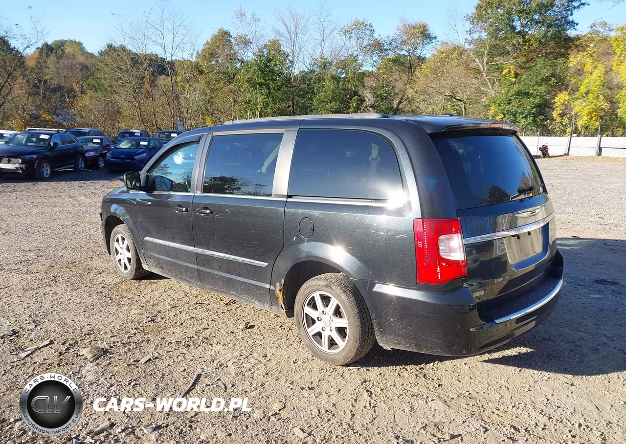 2013 Chrysler Town & Country Touring VIN:2C4RC1BG2DR503362 - 3