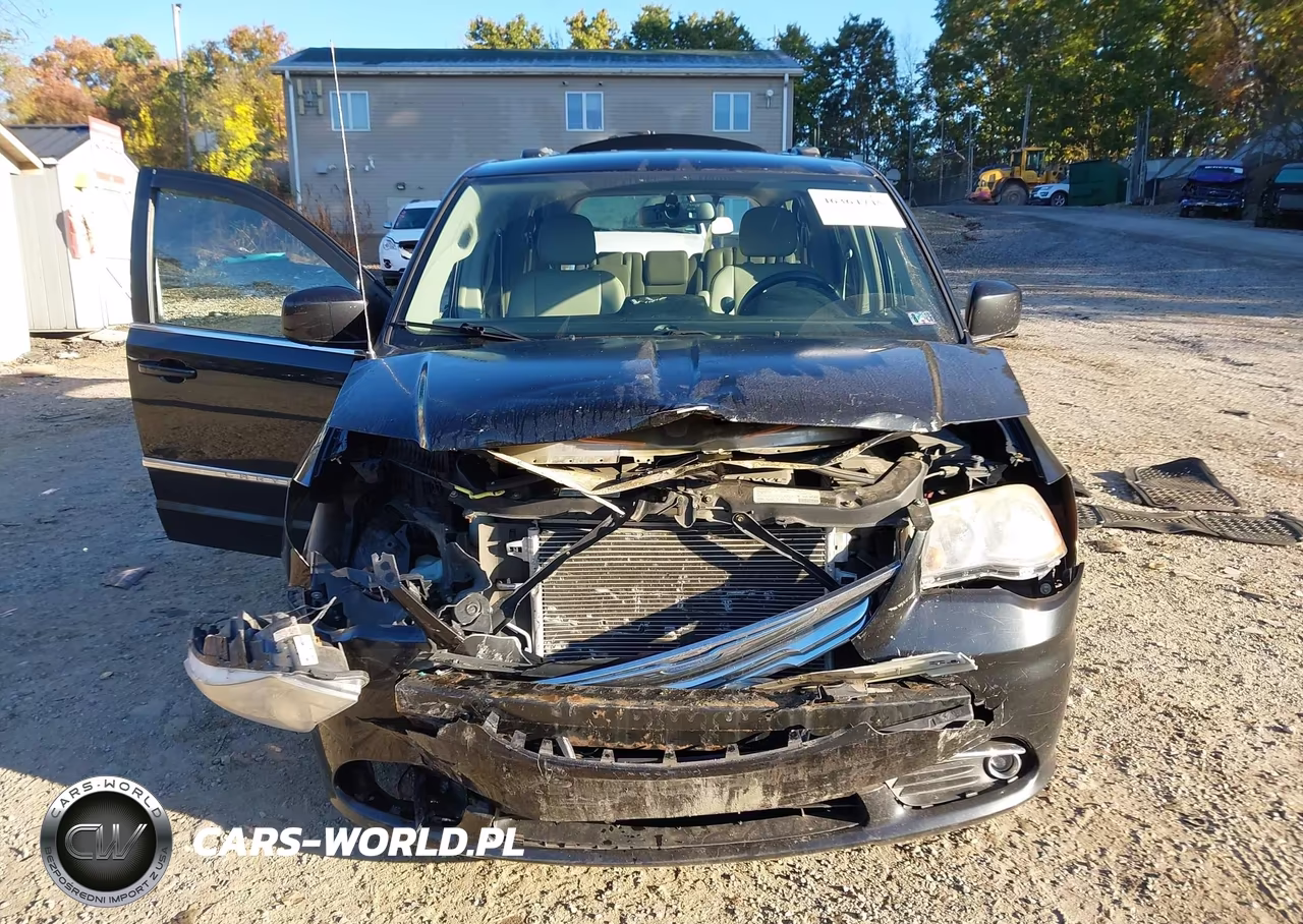 2013 Chrysler Town & Country Touring VIN:2C4RC1BG2DR503362 - 6
