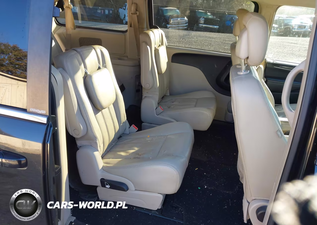 2013 Chrysler Town & Country Touring VIN:2C4RC1BG2DR503362 - 8