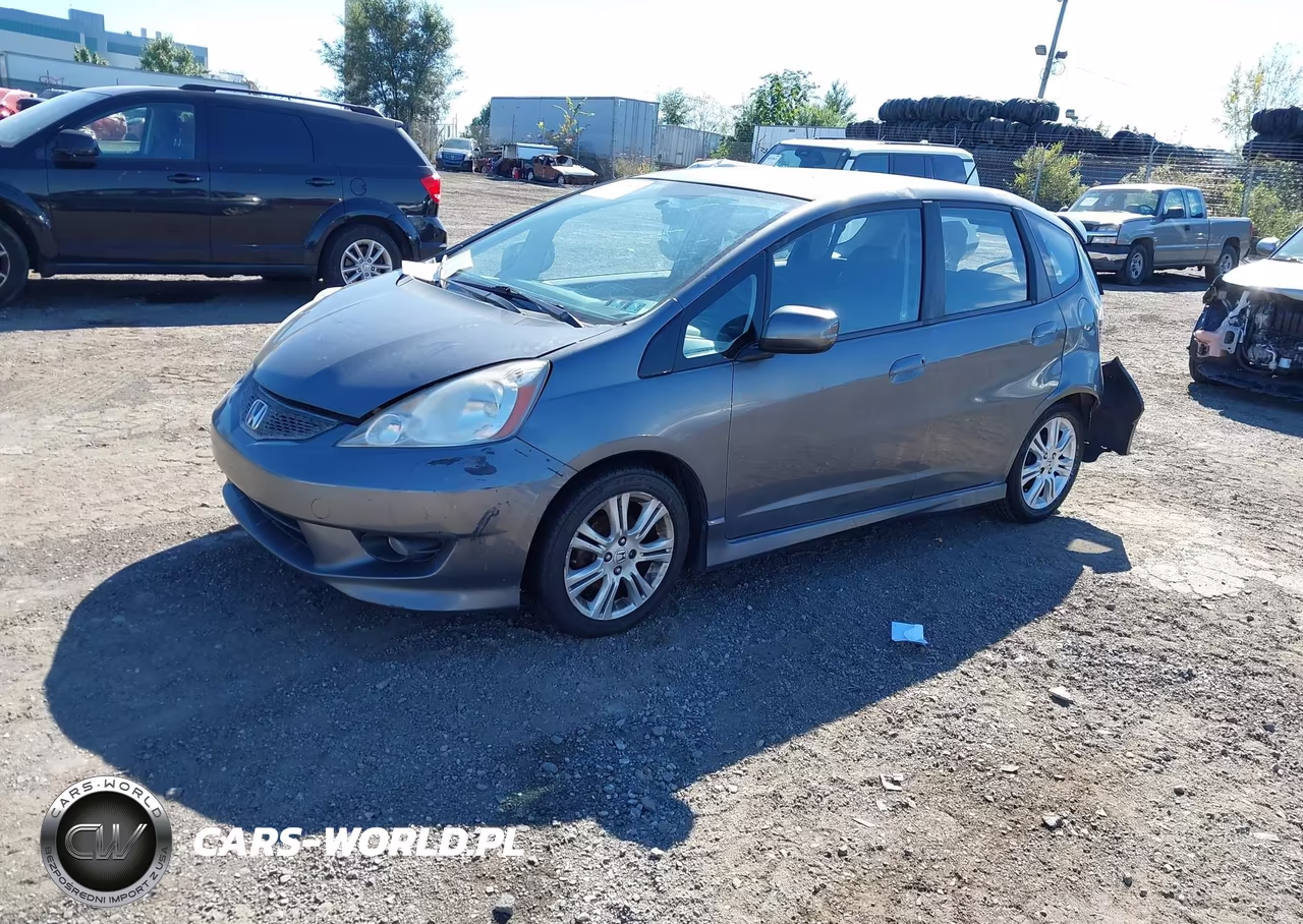 2011 Honda Fit Sport VIN:JHMGE8H56BC008067 - 2