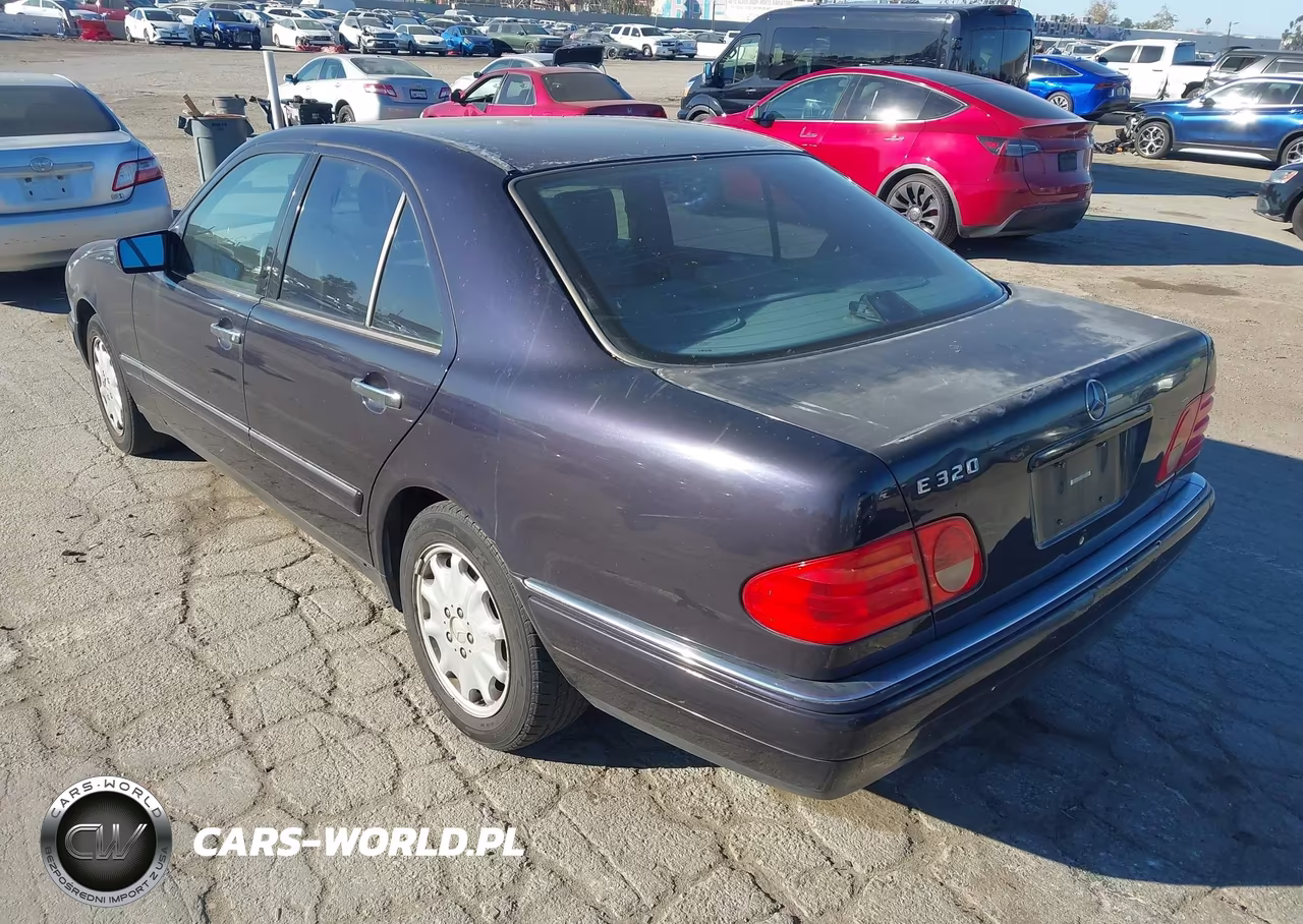 1998 Mercedes-Benz E 320 VIN:WDBJF65F9WA571619 - 3