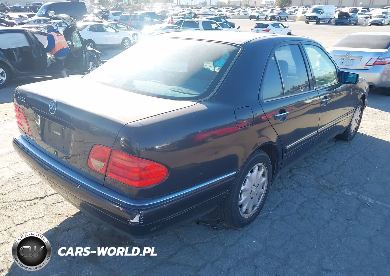 1998 Mercedes-Benz E 320 VIN:WDBJF65F9WA571619 - 4