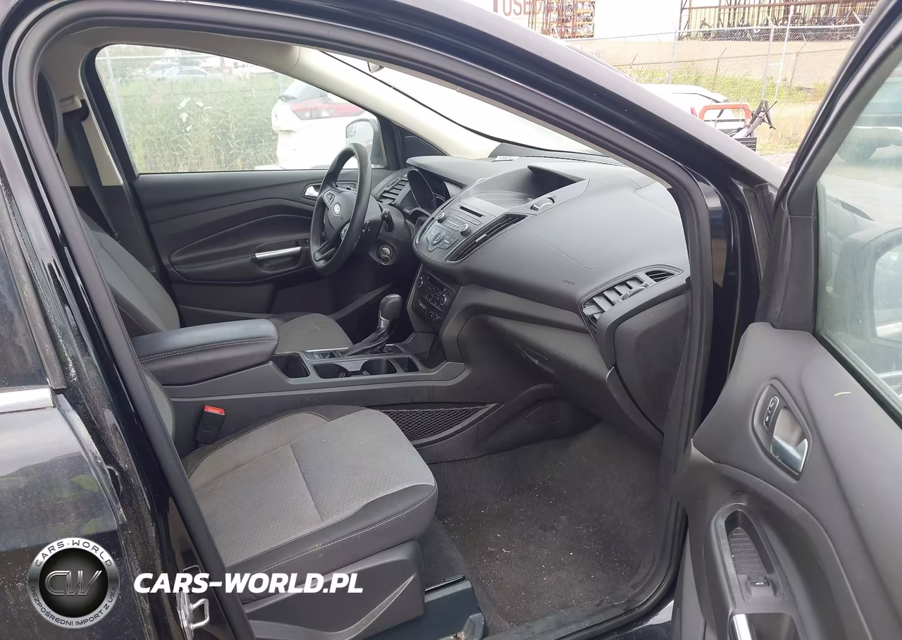 2017 Ford Escape Se VIN:1FMCU9GD0HUB06429 - 5