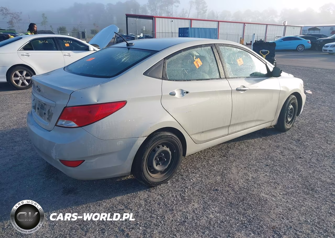 2017 Hyundai Accent Se VIN:KMHCT4AE3HU223834 - 4