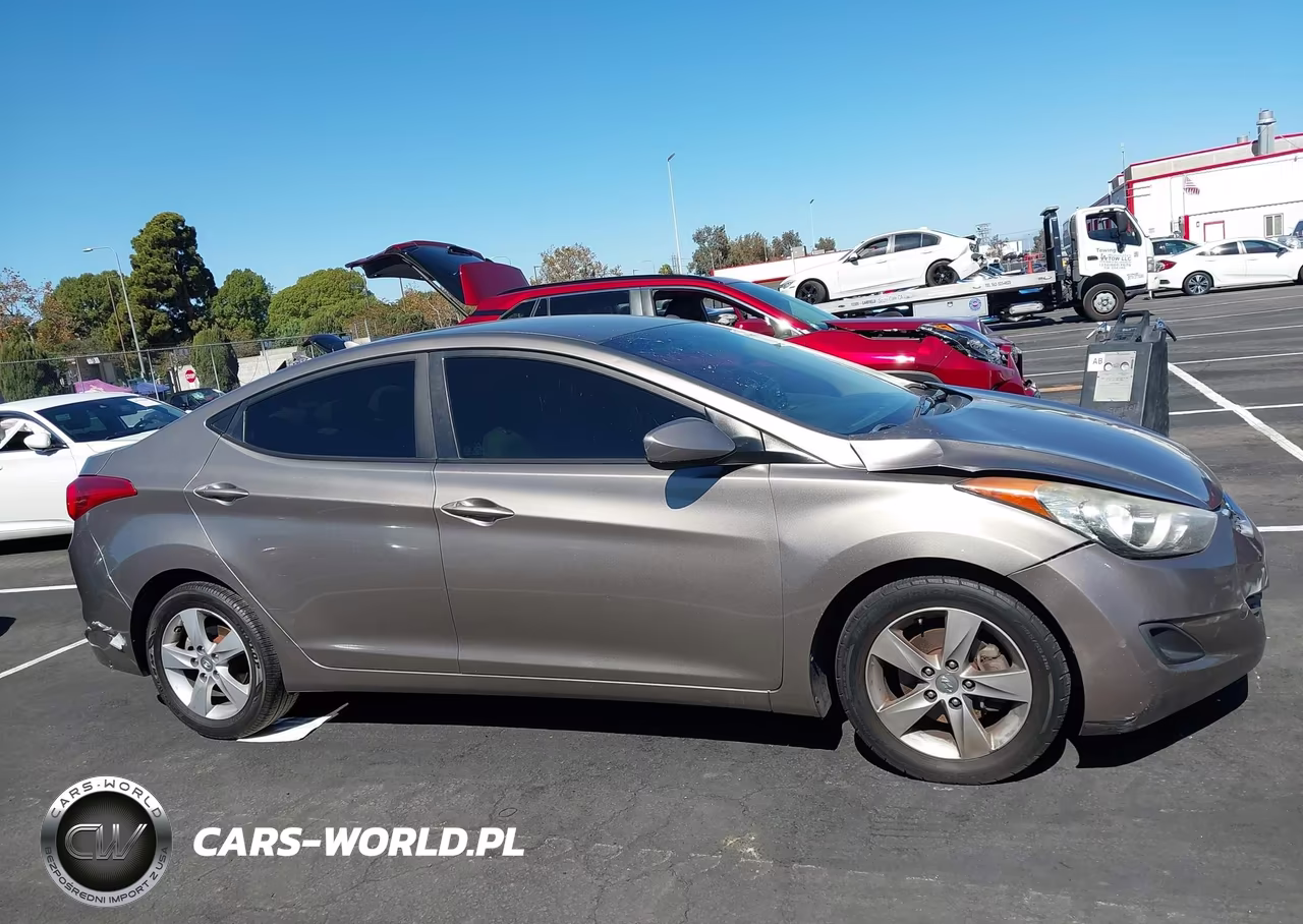 2013 Hyundai Elantra Gls VIN:5NPDH4AE2DH317377 - 13