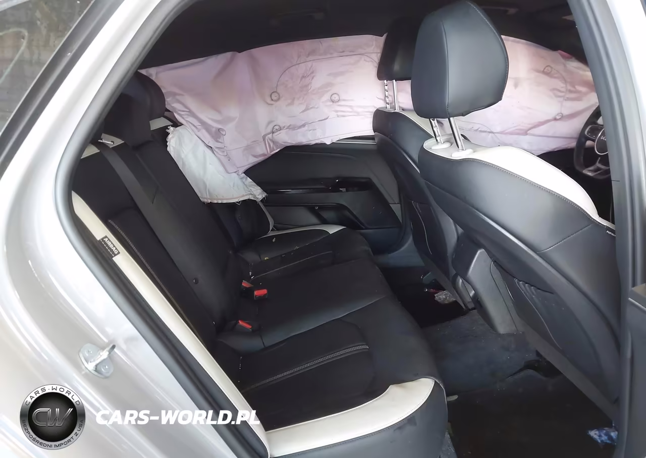 2025 Kia K5 Gt-Line VIN:KNAG64J79S5287681 - 8